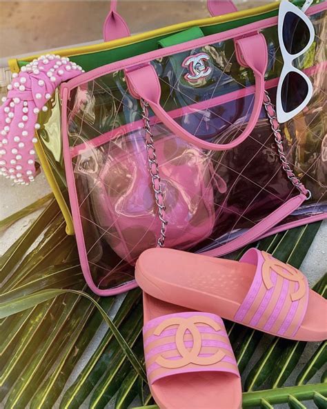 chanel pink beach bag|chanel pink bag 2020.